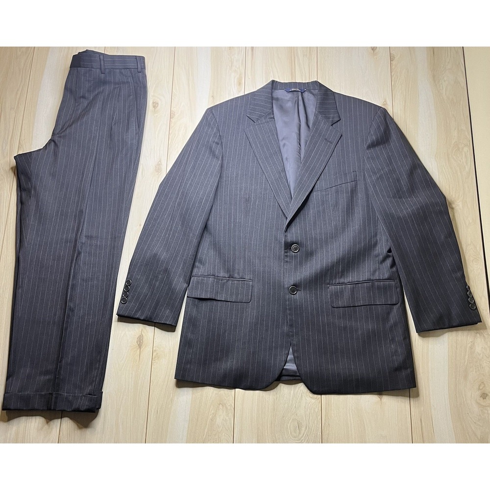 Brooks Brothers Wool Suit Gray Pinstripe Mens Size 40R 34Wx28L Made In USA
